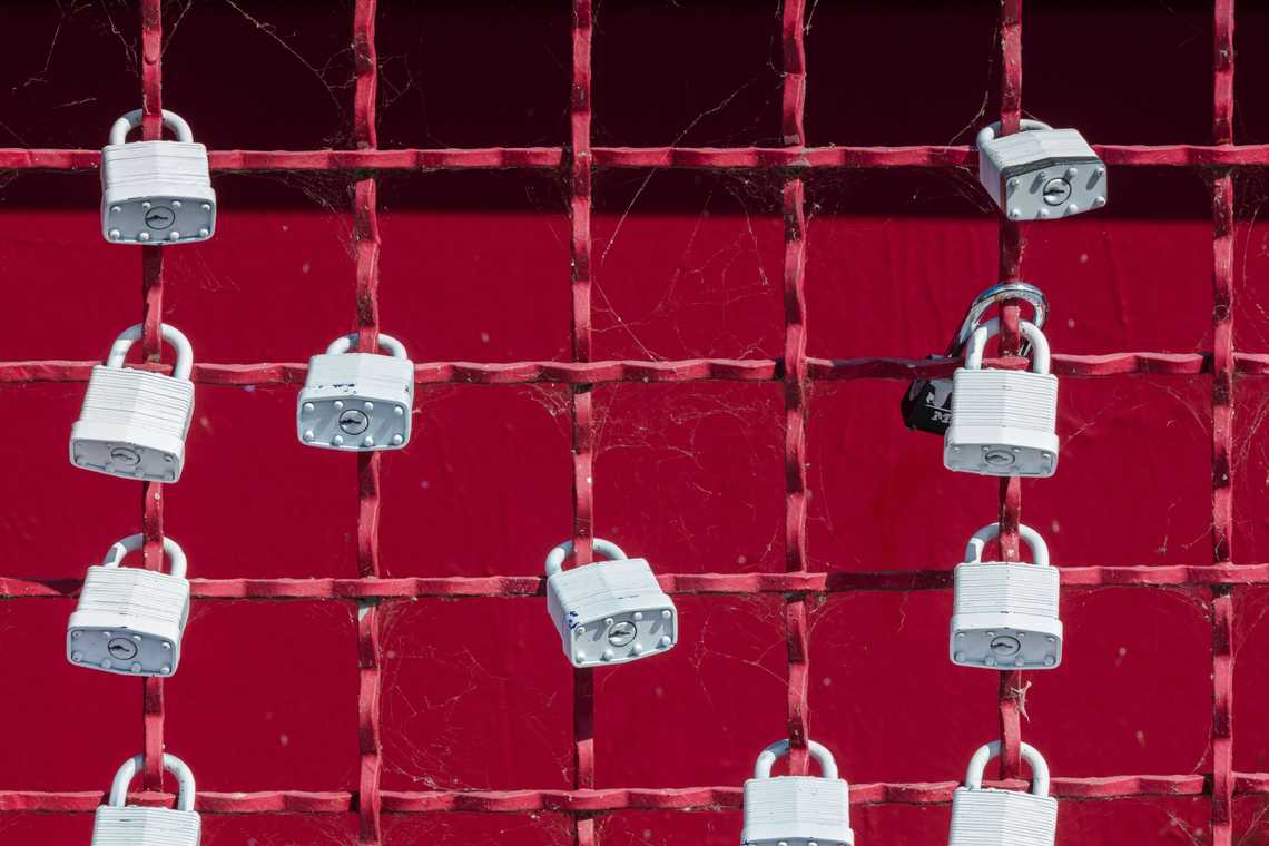 multiple locks chained to a fence